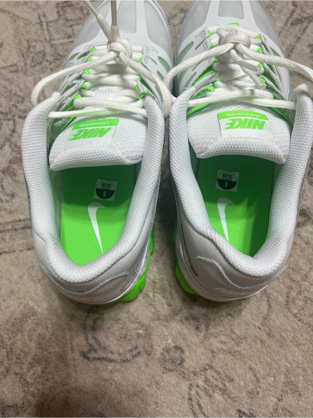 Nike Reax 8 TR workout shoes off white/green strike/glacier blue/white